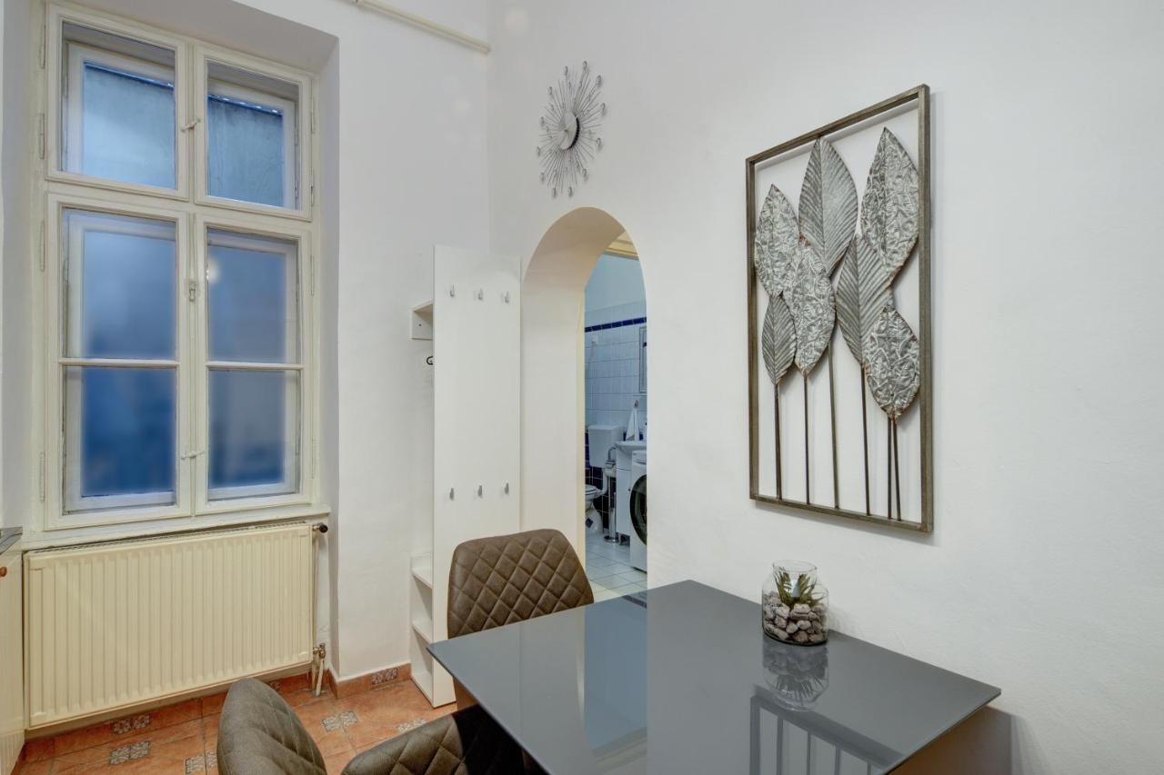 Apartamento Free Garage Parking, Ac And Bikes In The Downtown Budapest Exterior foto