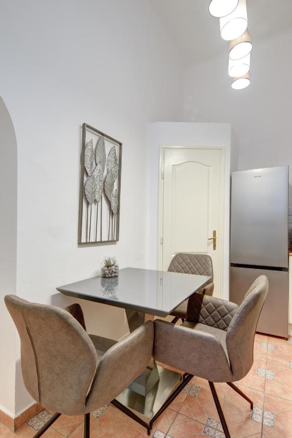 Apartamento Free Garage Parking, Ac And Bikes In The Downtown Budapest Exterior foto
